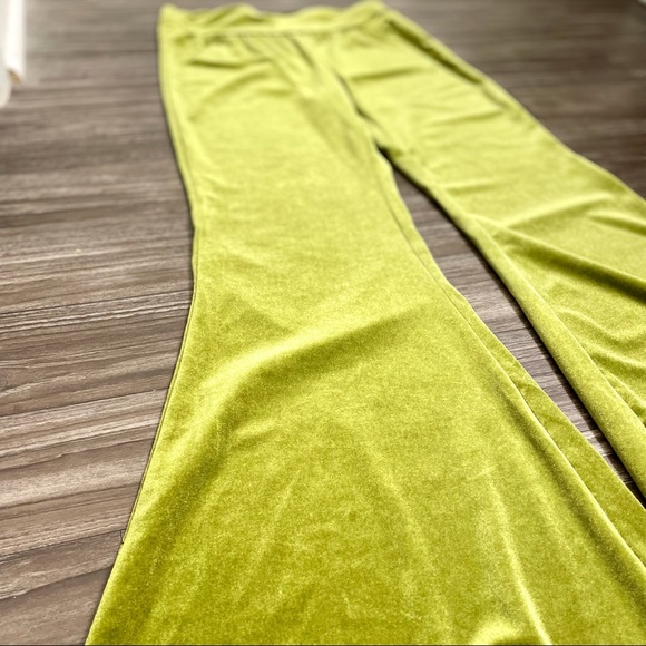 Quintessential Hippie | Velvet Bell Bottoms - Picture 6 of 6